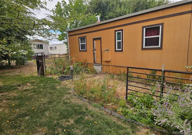 Photo 4 of Single family home for sale at 227 Balsam St, Log Lane Village, CO 80705 | MLS# IR1069660 | Listing updated on 2026-09-30