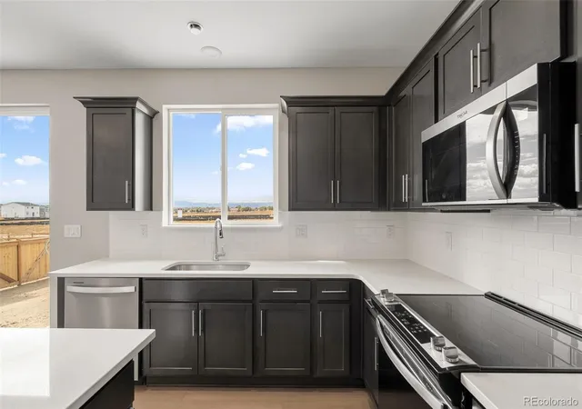 Photo 4 of Single family home for sale at 211 Mountain Flower Ave, Fort Lupton, CO 80621 | MLS# 5088927 | Listing updated on 2026-10-28