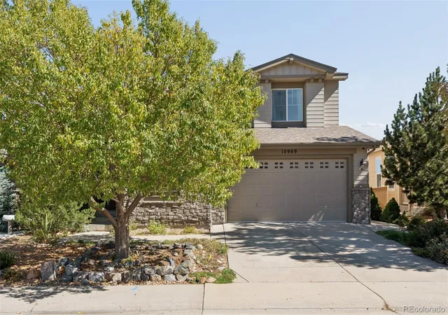 Photo 3 of Single family home for sale at 10969 Glengate Cir, Highlands Ranch, CO 80130 | MLS# 5109982 | Listing updated on 2026-10-10
