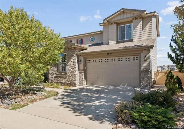 Photo 3 of Single family home for sale at 10969 Glengate Cir, Highlands Ranch, CO 80130 | MLS# 5109982 | Listing updated on 2026-10-10