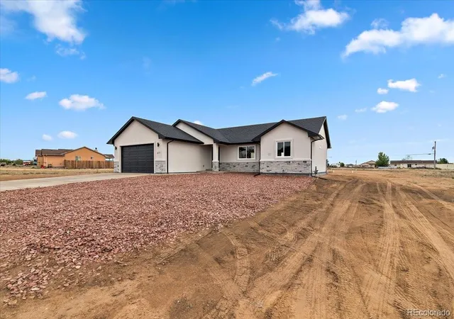 Photo 29 of Single family home for sale at 611 E Fredonia Dr, Pueblo, CO 81007 | MLS# 5448828 | Listing updated on 2026-10-01