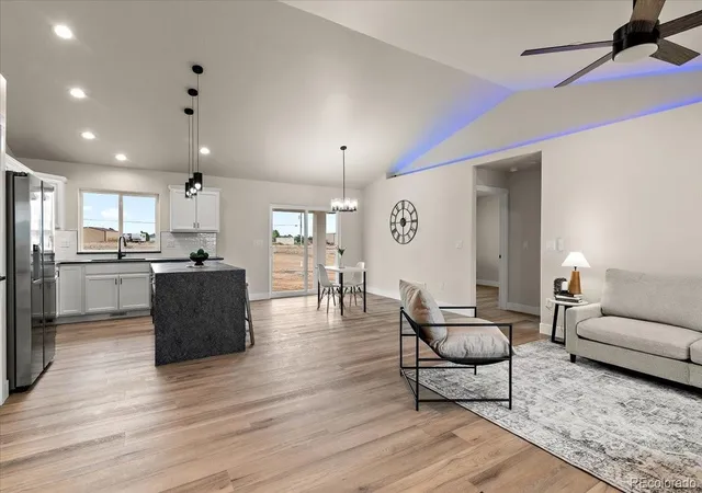 Photo 3 of Single family home for sale at 611 E Fredonia Dr, Pueblo, CO 81007 | MLS# 5448828 | Listing updated on 2026-10-01