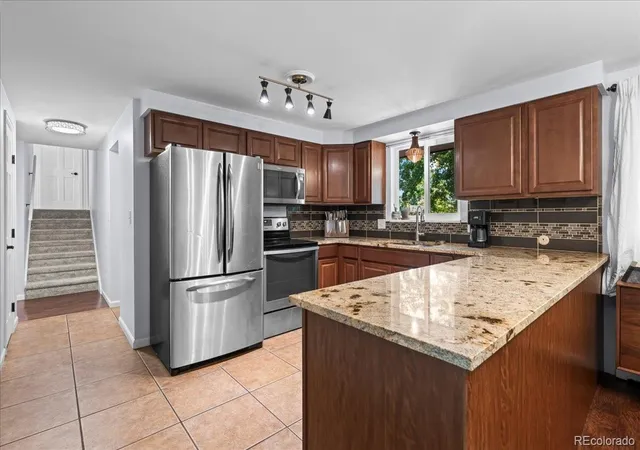 Photo 2 of Single family home for sale at 61 Birch Ct, Longmont, CO 80503 | MLS# 7533819 | Listing updated on 2026-10-08