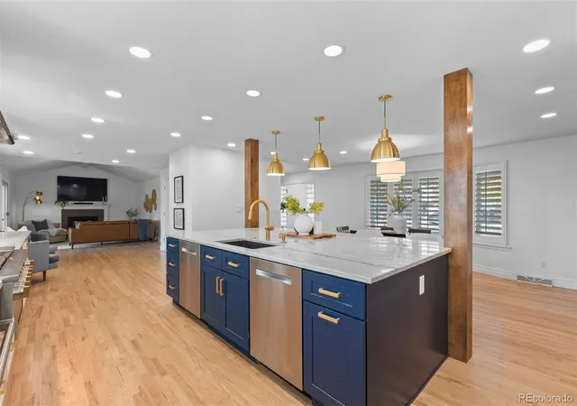 Photo 4 of Single family home for sale at 4424 E Maplewood Ave, Centennial, CO 80121 | MLS# 4263615 | Listing updated on 2026-10-09