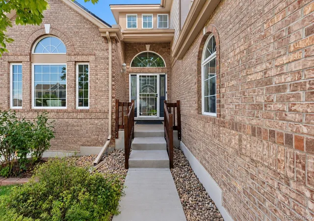 Photo 3 of Single family home for sale at 6278 S Boston Ct, Englewood, CO 80111 | MLS# 8584387 | Listing updated on 2026-10-03