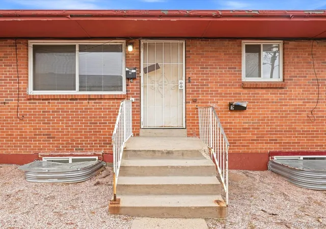 Photo 1 of House for sale at 1735 Chester St, Aurora, CO 80010 | MLS# 8832611 | Listing updated on 2026-10-02