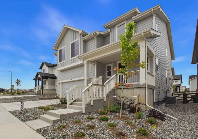 Photo 3 of Single family home for sale at 425 Welded Tuff Trl, Castle Rock, CO 80104 | MLS# 8685842 | Listing updated on 2026-10-03