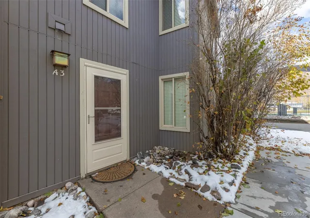 Listing Photo 5 - Condo for sale in building located at 142 Eagle Dr, Avon, CO 81620 - Unit #A3