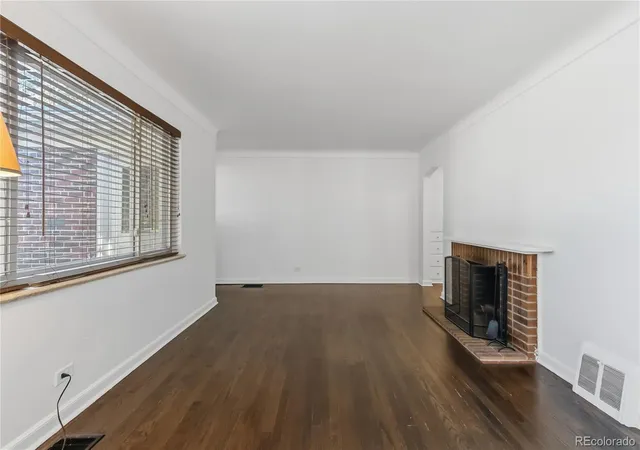 Photo 4 of Single family home for sale at 2670 Ivanhoe St, Denver, CO 80207 | MLS# 2143116 | Listing updated on 2026-10-14