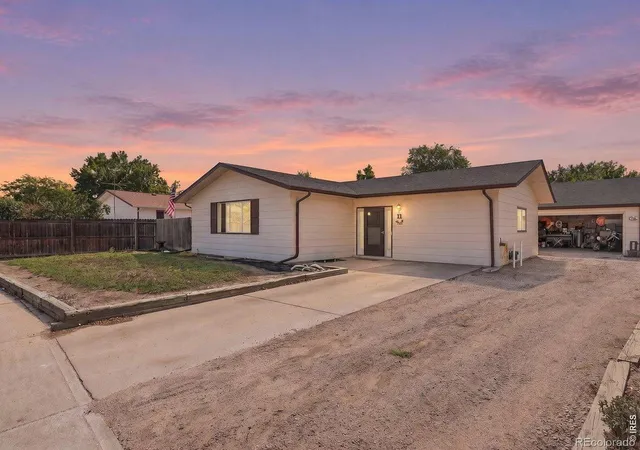 Photo 2 of Single family home for sale at 11 Rochester Dr, Windsor, CO 80550 | MLS# IR1069678 | Listing updated on 2026-10-09