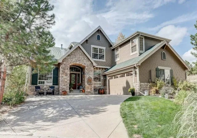 Photo 1 of Single family home for sale at 6977 Glenhunt Ln, Castle Pines, CO 80108 | MLS# 9846429 | Listing updated on 2026-10-04