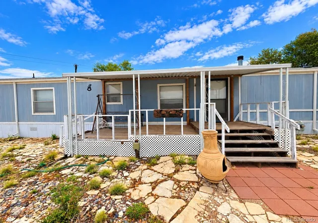 Photo 1 of Single family home for sale at 33 7th Avenue, Penrose, CO 81240 | MLS# 3752581 | Listing updated on 2026-09-30