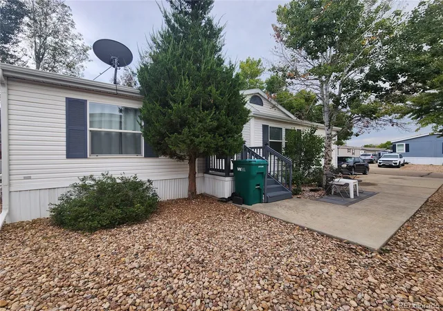 Photo 4 of Manufactured home for sale at 10548 Barron Cir, Firestone, CO 80504 | MLS# 1529400 | Listing updated on 2026-09-30