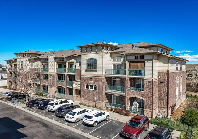 Listing Photo 1 - Condo for sale in building located at 3890 S Dayton St, Aurora, CO 80014 - Unit #301