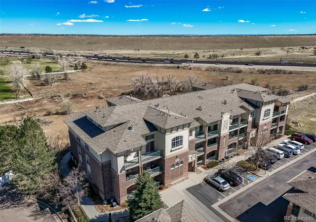 Listing Photo 4 - Condo for sale in building located at 3890 S Dayton St, Aurora, CO 80014 - Unit #301