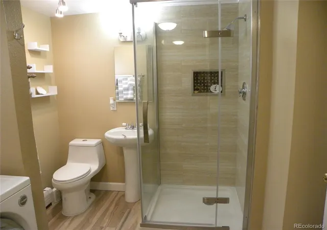 Photo 4 of Single family home for sale at 13204 E Parkview Dr, Aurora, CO 80011 | MLS# 9026955 | Listing updated on 2026-10-05