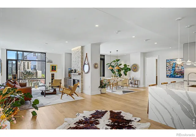Photo 2 of Condo for sale at 1901 Wazee St #1007, Denver, CO 80202 | MLS# IR1069681 | Listing updated on 2026-10-08