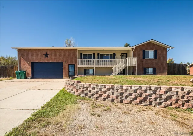 Photo 1 of Single family home for sale at 741 S Paddock St, Elizabeth, CO 80107 | MLS# 7478242 | Listing updated on 2026-10-08