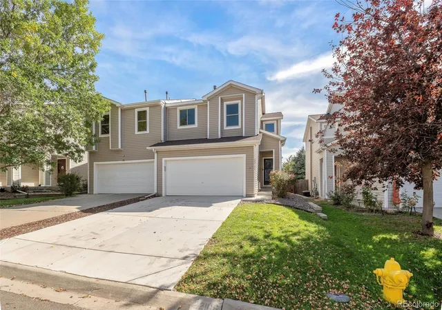 Photo 1 of Townhouse for sale at 22106 E Berry Pl, Aurora, CO 80015 | MLS# 3007958 | Listing updated on 2026-10-08