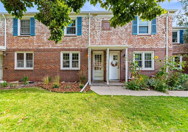 Townhouse for sale at 1254 Krameria St, Denver, CO 80220 | MLS# 6987214