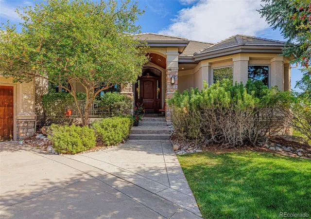 Photo 2 of Single family home for sale at 831 Diamond Ridge Cir, Castle Rock, CO 80108 | MLS# 5721824 | Listing updated on 2026-10-08