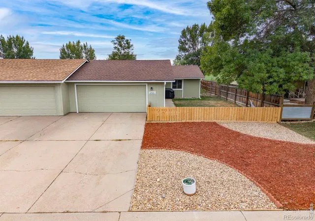Single family home for sale at 1704 Ranae Dr, Loveland, CO 80537 | MLS# IR1069694