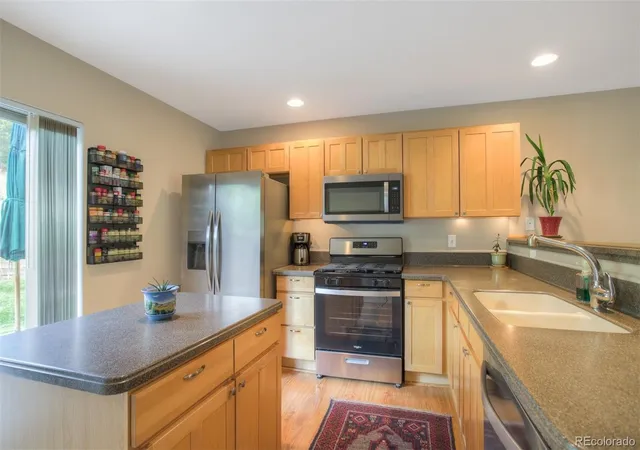 Photo 4 of Townhouse for sale at 285 Kestrel Ln, Silverthorne, CO 80498 | MLS# 5510762 | Listing updated on 2026-10-08