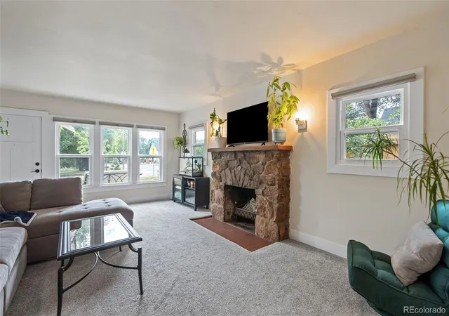 Photo 4 of Single family home for sale at 528 S 26th Street, Colorado Springs, CO 80904 | MLS# 8138277 | Listing updated on 2026-10-07