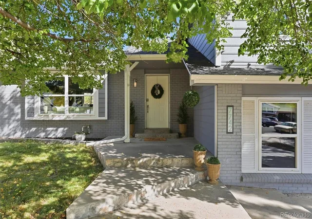 Photo 3 of Single family home for sale at 7742 S Penrose Ct, Littleton, CO 80122 | MLS# 7181683 | Listing updated on 2026-10-23