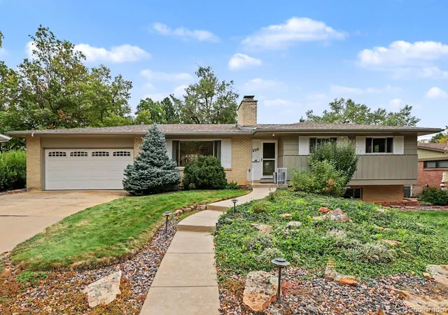 Photo 2 of Single family home for sale at 2310 Kenwood Dr, Boulder, CO 80305 | MLS# 3444084 | Listing updated on 2026-10-03