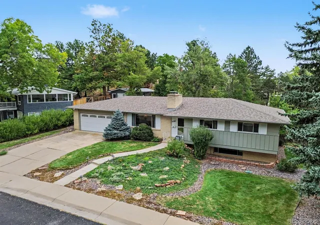 Photo 4 of Single family home for sale at 2310 Kenwood Dr, Boulder, CO 80305 | MLS# 3444084 | Listing updated on 2026-10-03