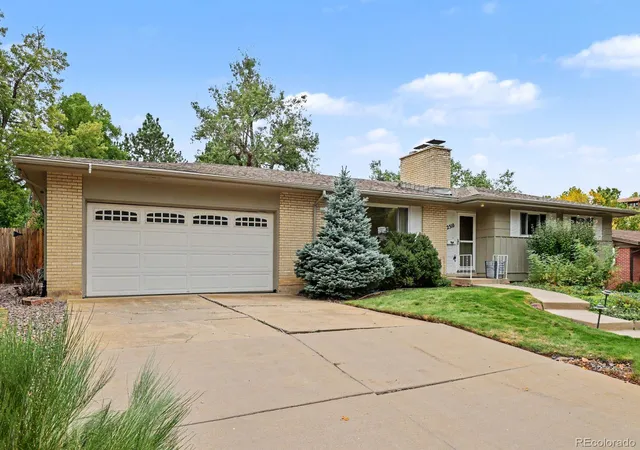 Photo 3 of Single family home for sale at 2310 Kenwood Dr, Boulder, CO 80305 | MLS# 3444084 | Listing updated on 2026-10-03