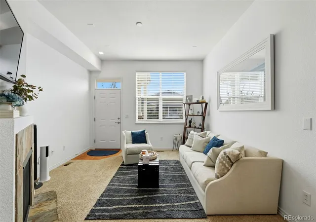 Listing Photo 5 - Condo for sale in building located at 9381 Ashbury Cir, Parker, CO 80134 - Unit #103
