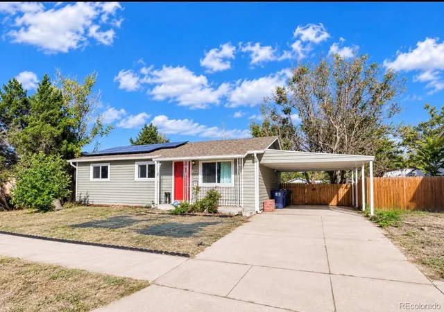 Photo 2 of Single family home for sale at 5151 Crown Blvd, Denver, CO 80239 | MLS# 6252082 | Listing updated on 2026-10-09