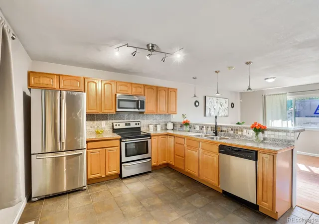 Photo 4 of Single family home for sale at 5151 Crown Blvd, Denver, CO 80239 | MLS# 6252082 | Listing updated on 2026-10-09