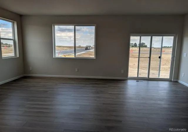Photo 4 of Single family home for sale at 14392 Lincoln Ave, Mead, CO 80542 | MLS# 4535388 | Listing updated on 2026-10-15