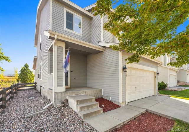 Photo 3 of Single family home for sale at 9669 Marmot Ridge Cir, Littleton, CO 80125 | MLS# 5120714 | Listing updated on 2026-10-07