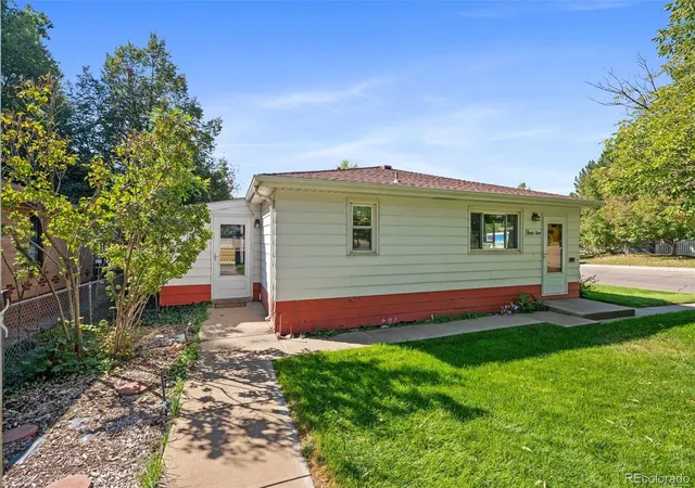 Photo 3 of Single family home for sale at 410 W Chester St, Lafayette, CO 80026 | MLS# 5957258 | Listing updated on 2026-10-03