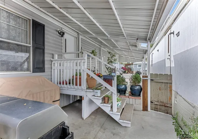 Photo 2 of Manufactured home for sale at 1050 S Pierce St, Lakewood, CO 80226 | MLS# 6202206 | Listing updated on 2026-10-01