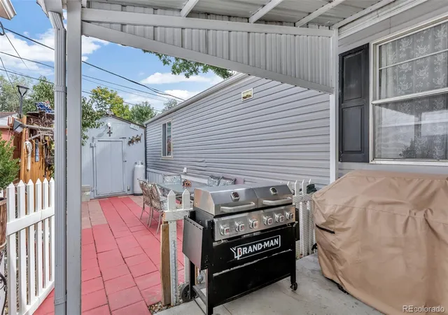 Photo 3 of Manufactured home for sale at 1050 S Pierce St, Lakewood, CO 80226 | MLS# 6202206 | Listing updated on 2026-10-01