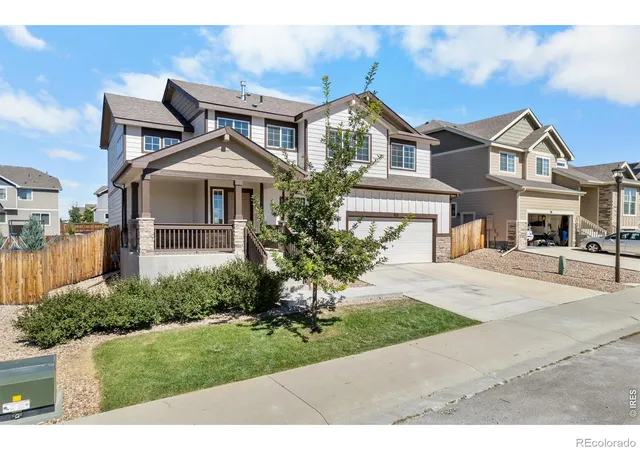 Photo 2 of Single family home for sale at 929 Highline Dr, Loveland, CO 80538 | MLS# IR1069703 | Listing updated on 2026-10-09
