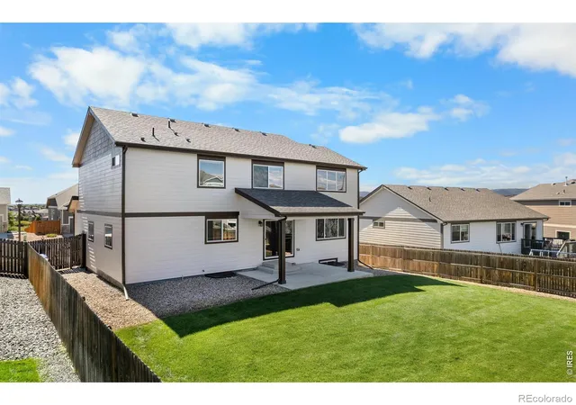 Photo 4 of Single family home for sale at 929 Highline Dr, Loveland, CO 80538 | MLS# IR1069703 | Listing updated on 2026-10-09