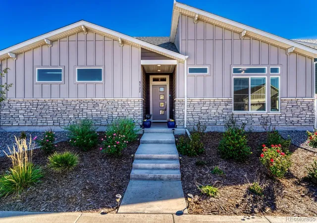 Single family home for sale at 5122 N Quemoy Ct, Aurora, CO 80019 | MLS# 1832823
