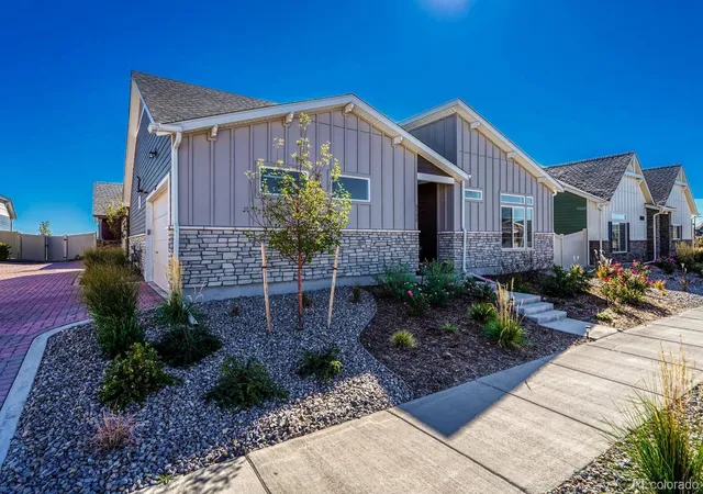 Photo 3 of Single family home for sale at 5122 N Quemoy Ct, Aurora, CO 80019 | MLS# 1832823 | Listing updated on 2026-10-10