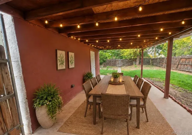 Photo 12 of Single family home for sale at 2101 S Emerson St, Denver, CO 80210 | MLS# 5006960 | Listing updated on 2026-10-03