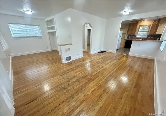 Photo 3 of Single family home for sale at 2101 S Emerson St, Denver, CO 80210 | MLS# 5006960 | Listing updated on 2026-10-03