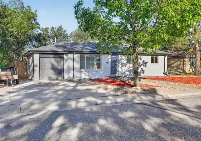 Photo 2 of Single family home for sale at 3113 Worchester St, Aurora, CO 80011 | MLS# 8804450 | Listing updated on 2026-10-07