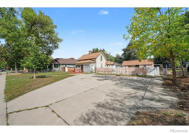 Photo 2 of Single family home for sale at 436 Baker St, Longmont, CO 80501 | MLS# IR1069716 | Listing updated on 2026-10-06