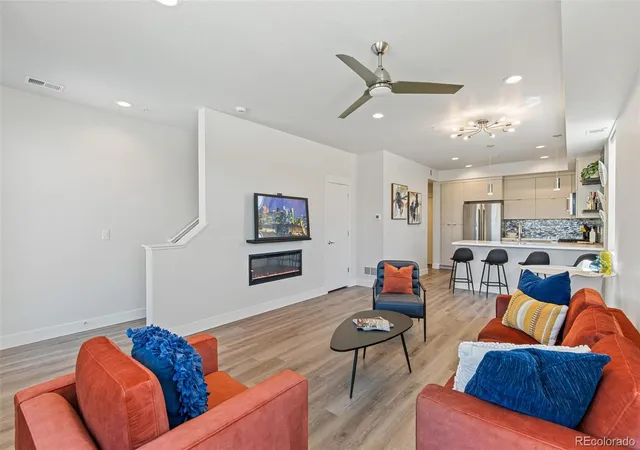 Photo 4 of Townhouse for sale at 6305 King Ct, Denver, CO 80221 | MLS# 5258476 | Listing updated on 2026-10-02