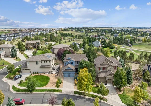 Photo 2 of Single family home for sale at 25826 E Dry Crk Pl, Aurora, CO 80016 | MLS# 8467436 | Listing updated on 2026-10-07